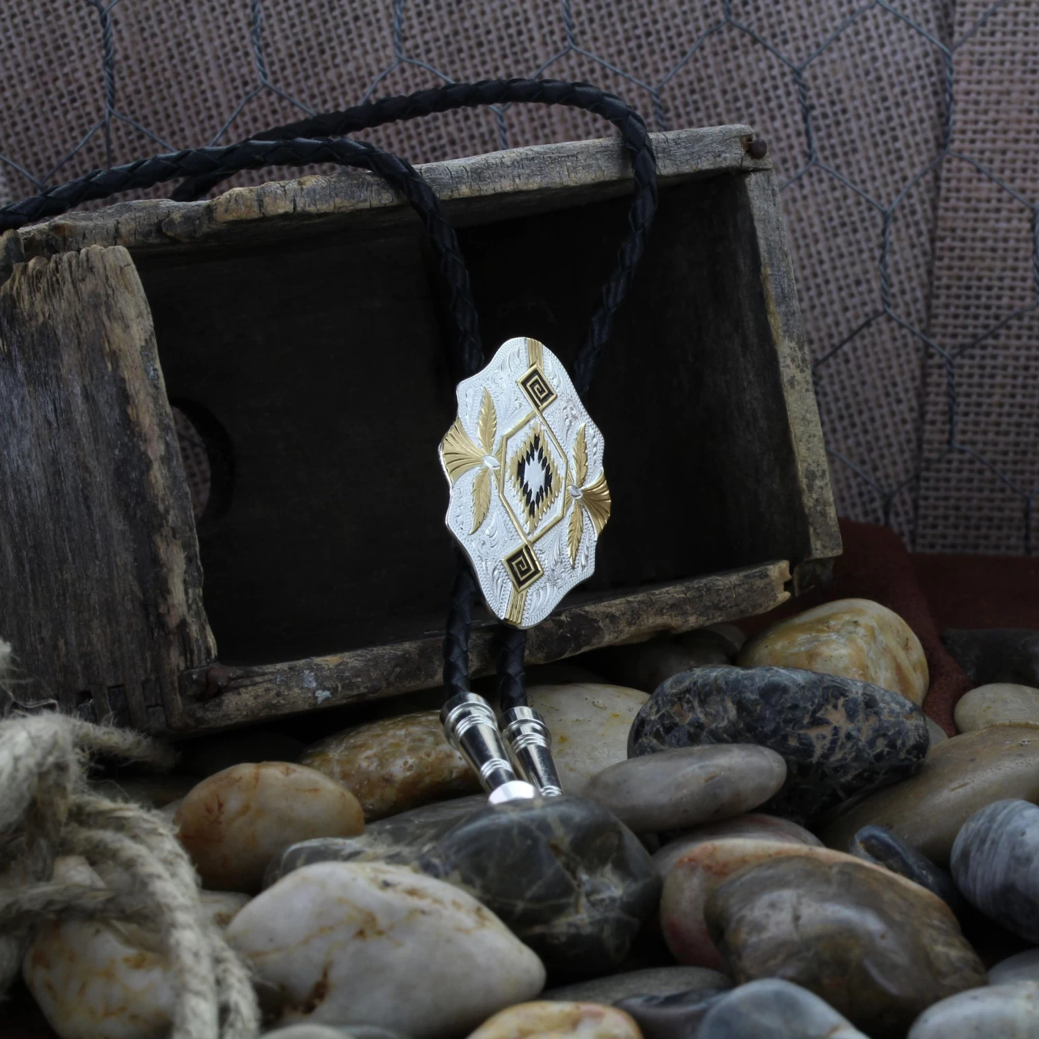 Montana Silversmiths Southwest Scalloped Bolo Tie - Image 3