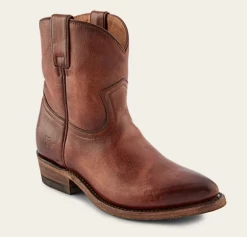 Frye Women's Billy Short Boot