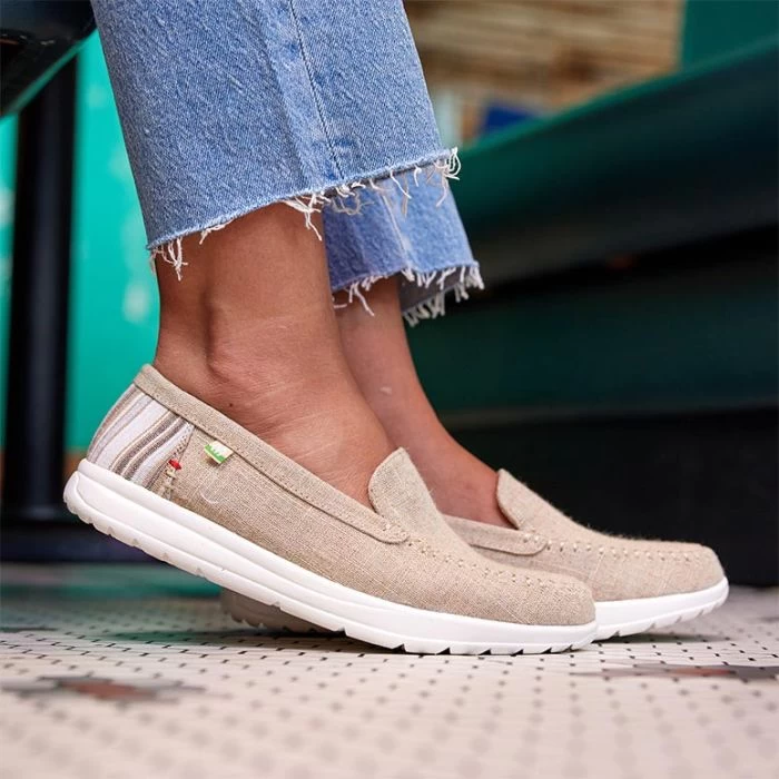 Minnetonka Moccasin Discover Casual Shoe - Image 5