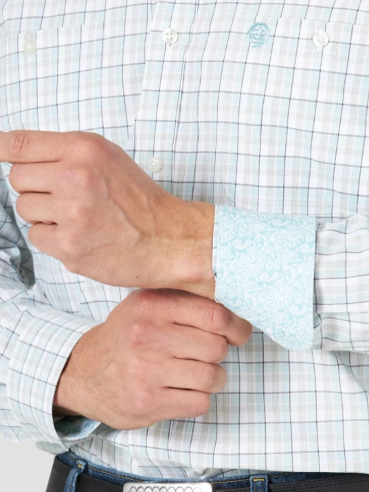 Wrangler Men's George Strait Plaid Shirt - Image 4