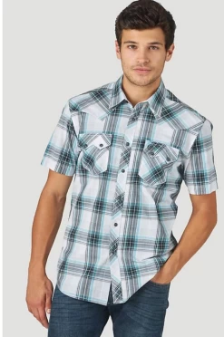 Wrangler Men's Retro Plaid Western Shirt