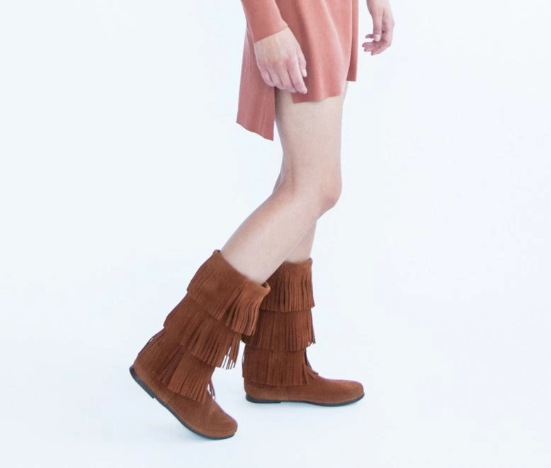 Minnetonka Women's Brown 3-Layer Fringe Boot - Image 6